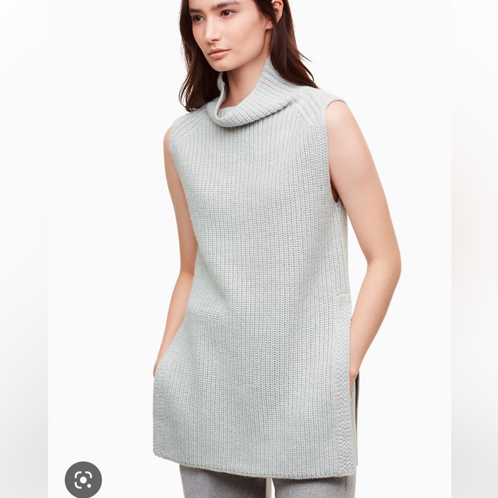 Wilfred Durandal Sweater Tank Top small